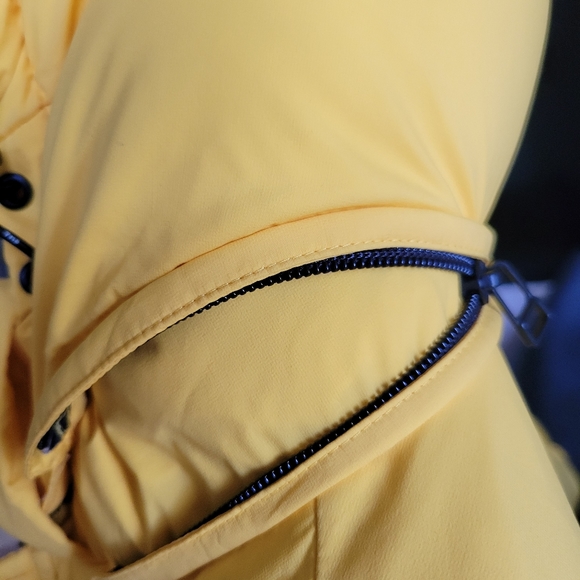 XS Aritzia Super Puff - Picture 8 of 11